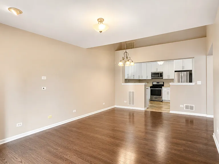3108 Reflection Dr — Photo 3