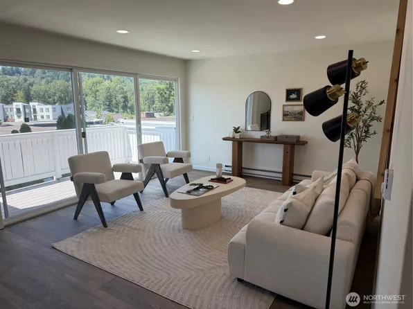 9911 NE 119th Court #A, Kirkland, WA 98034