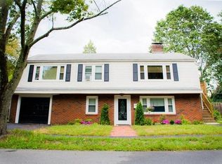 11 Pillings Rd, Saugus, MA 01906