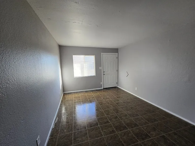 2302 & 2304 E Broadway Rd — Photo 4