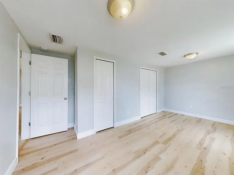 1103 Washington St — Photo 19