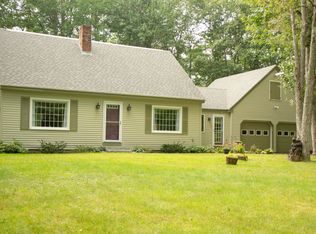 19 Thomas Ave, Topsham, ME 04086