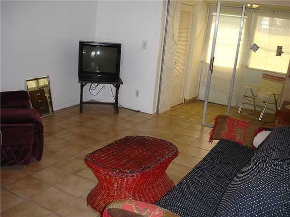 2nd image of 2647 W Emory Drive #B