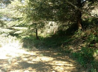 14 Rich Cir, Whitethorn, CA 95589