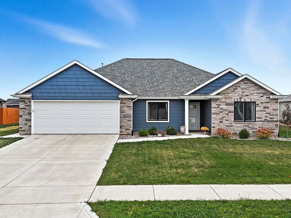 1st image of 1603 Hickory Holw