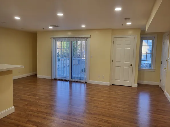 21 A Wall St #21A, Canton, MA 02021