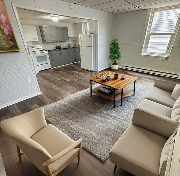 725 Front St #1 — Photo 1