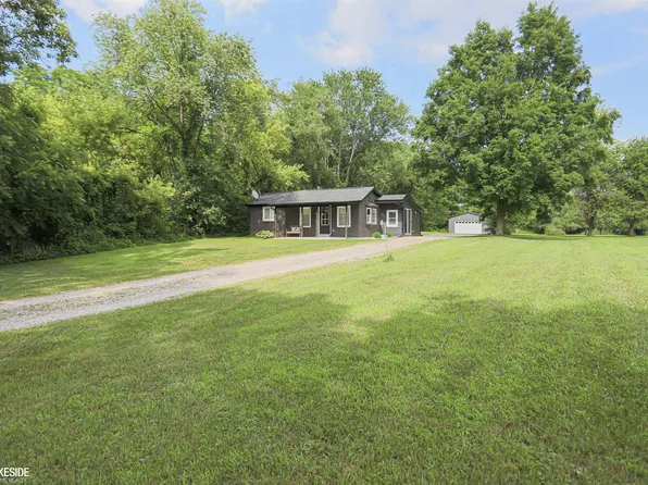 71850 Coon Creek Rd, Armada, MI 48005
