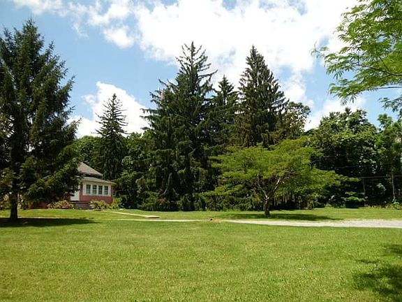 4th image of 8 Disano Dr