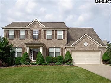 1st image of 830 Eliza Ct