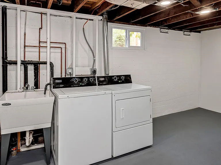 808 W Armour St — Photo 44