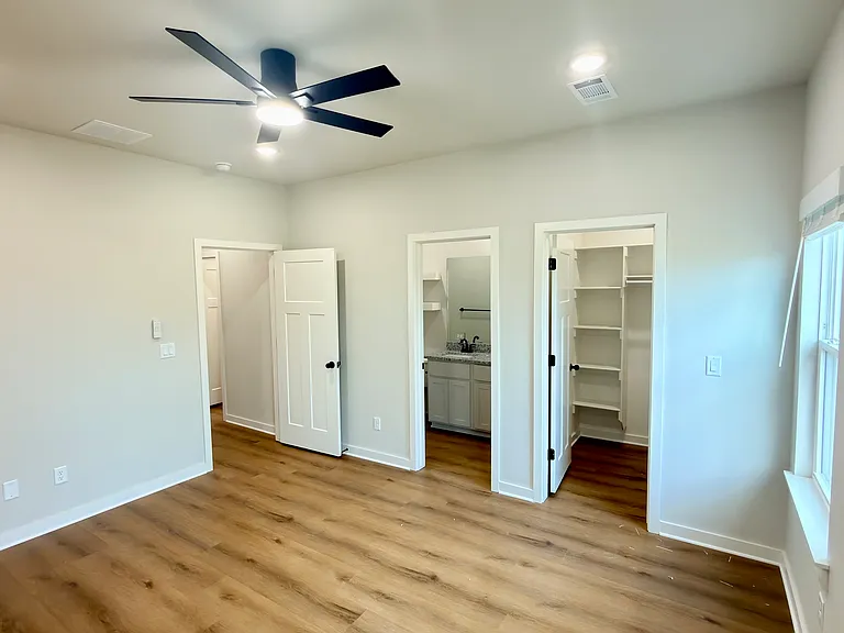 510 Cosmos St — Photo 7