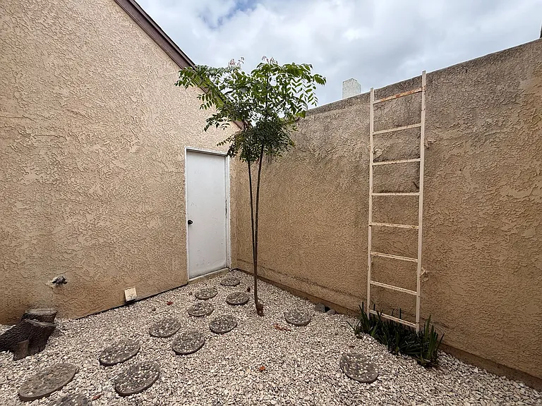 1422 Eagle Ct — Photo 39