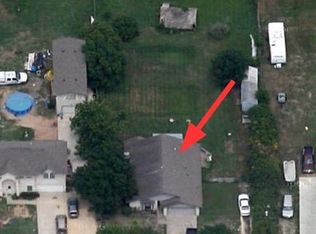 129 Old West Trl, Buda, TX 78610