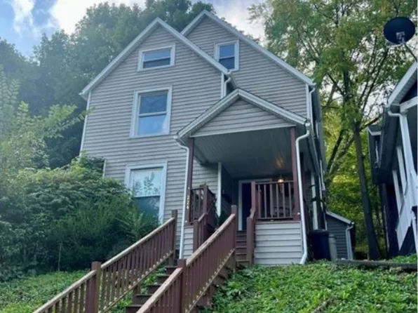 224 E 3rd St, Corning, NY 14830