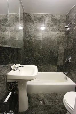 Rented by Dynamik Realty | media 29