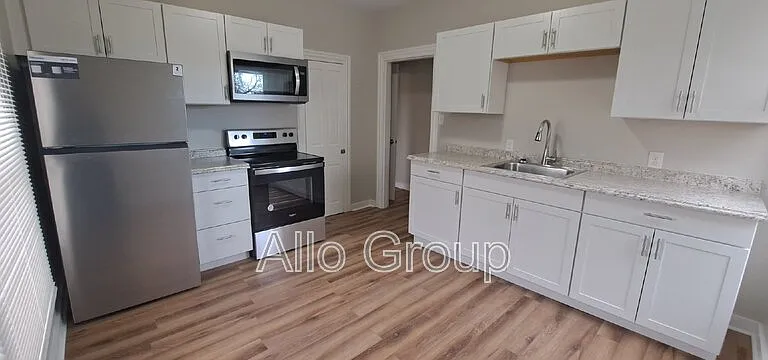 9878 Canterbury Rd #3 — Photo 2