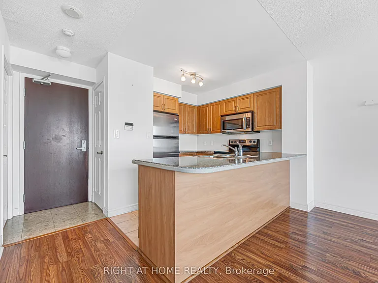 208 Enfield Pl #2902 — Photo 9