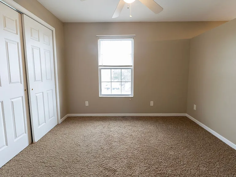 100-300 Marjorie Ct — Photo 14