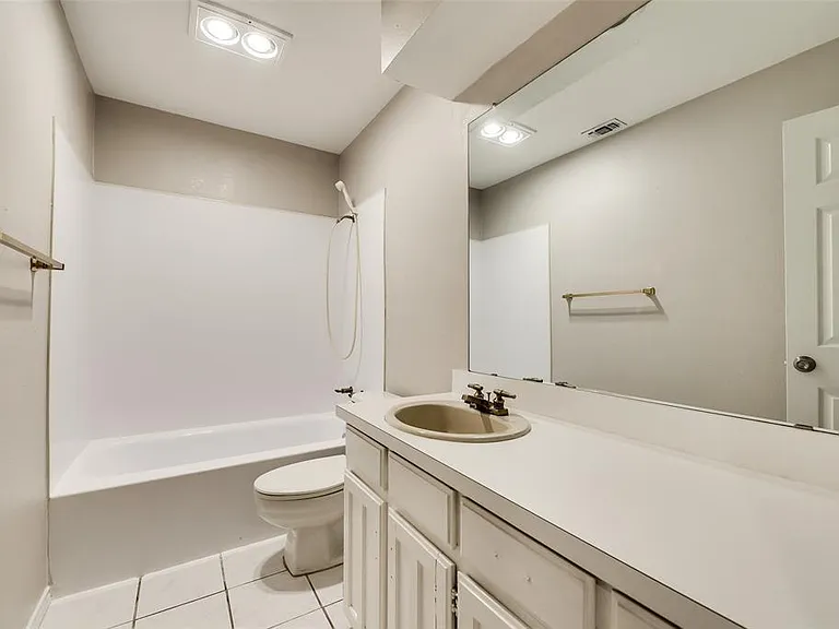 6108 Paradise Dr — Photo 11
