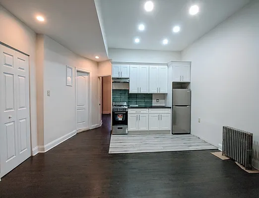 Rented by Nooklyn NYC LLC | media 4