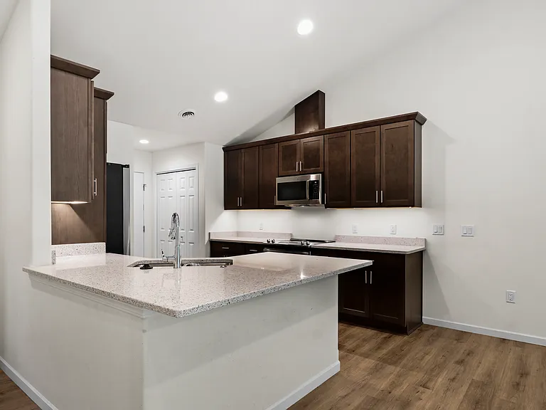 1375 Michigan Ave #D — Photo 4