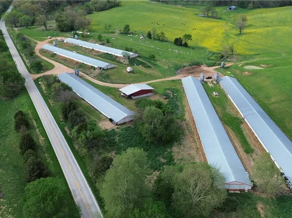 8111 Highway 103 N, Green Forest, AR 72638