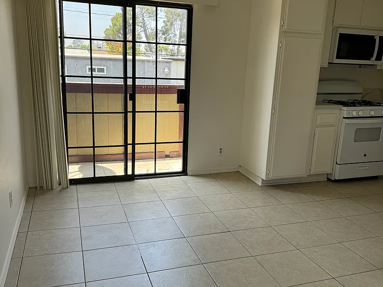 11335 Tiara St #14 — Photo 15