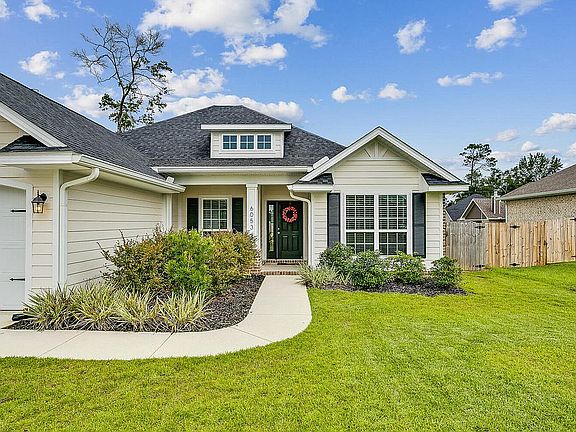 3rd image of 6053 Twenty One Oaks Dr