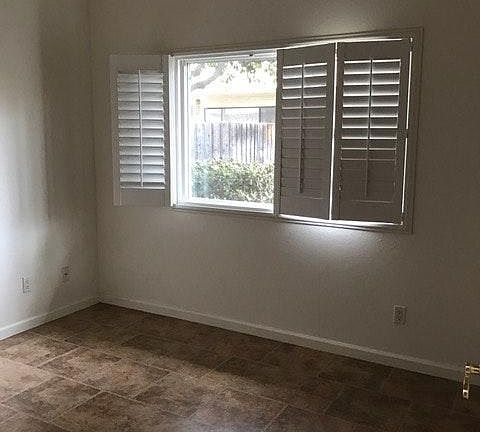 5th image of 169 N Kellogg Ave #B