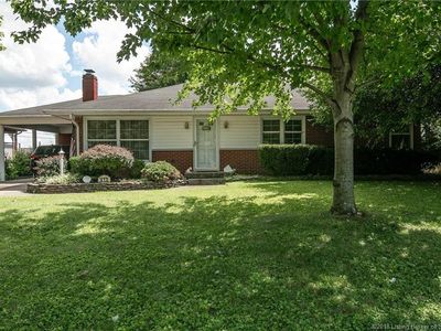412 Evergreen Dr, Clarksville, IN, 47129