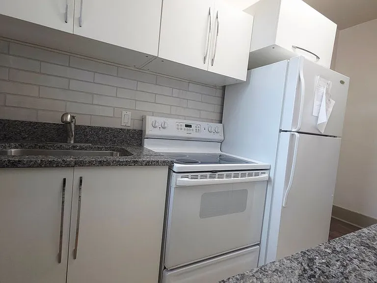 1000 Carteret Ave #3 — Photo 6