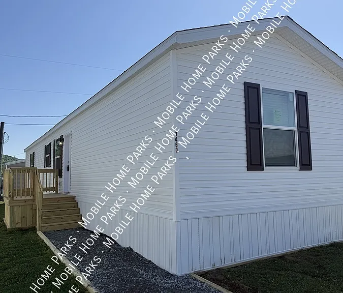 1460 Nutmeg St #R — Photo 7