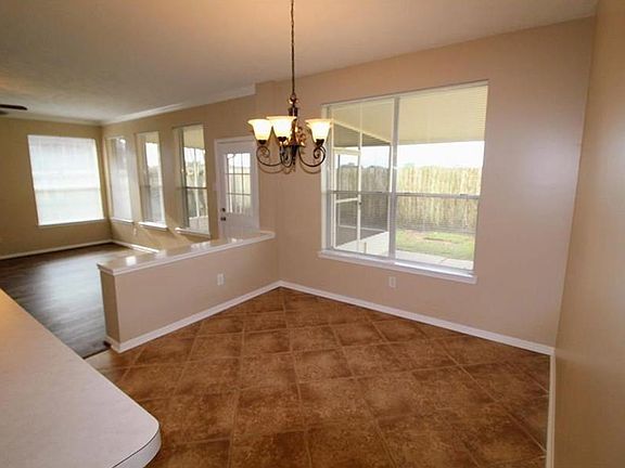 4th image of 1245 Willow Branch Dr