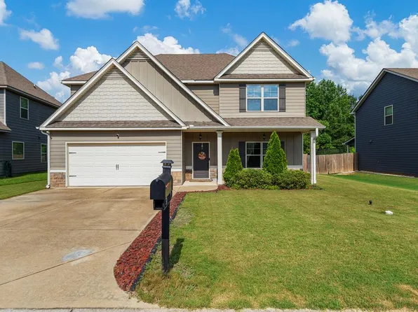 51 New Castle Dr, Phenix City, AL 36870