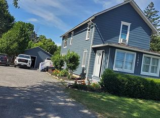 15861 E Lee Rd, Holley, NY 14470