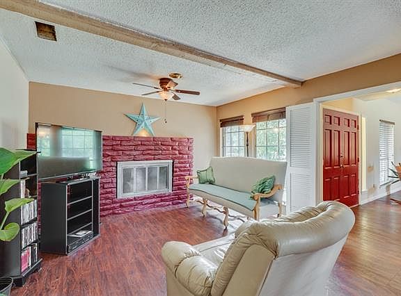 4th image of 3817 Twin Falls St