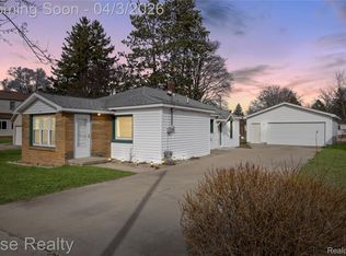117 Perry St, Montrose, MI 48457