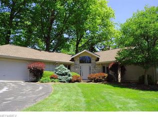 5555 Hummingbird Cir, Solon, OH 44139