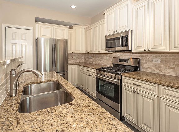 5th image of 21111 Lily Lake Ct