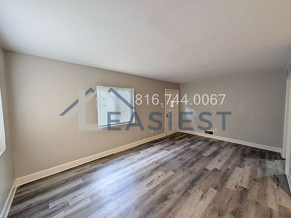 4th image of 2129 E 77th Ter