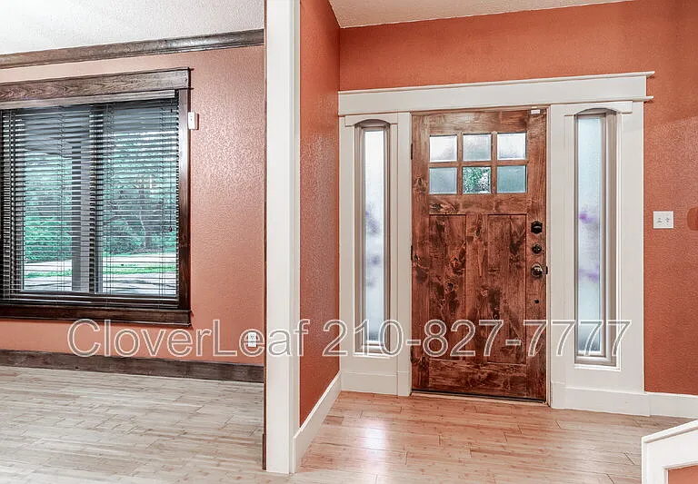 1025 Flaming Oak Dr — Photo 7