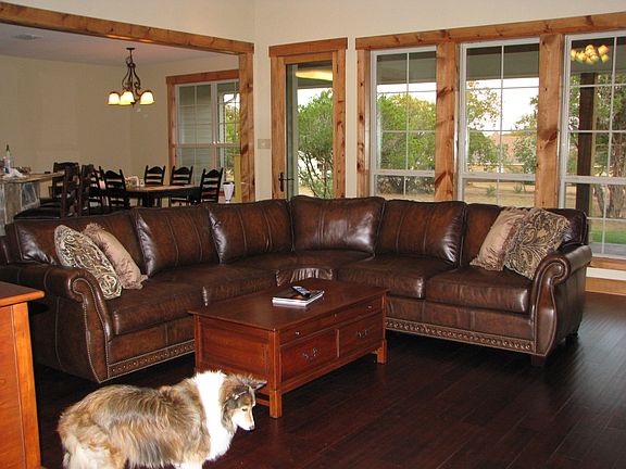 3rd image of 1128 Hummingbird Ln