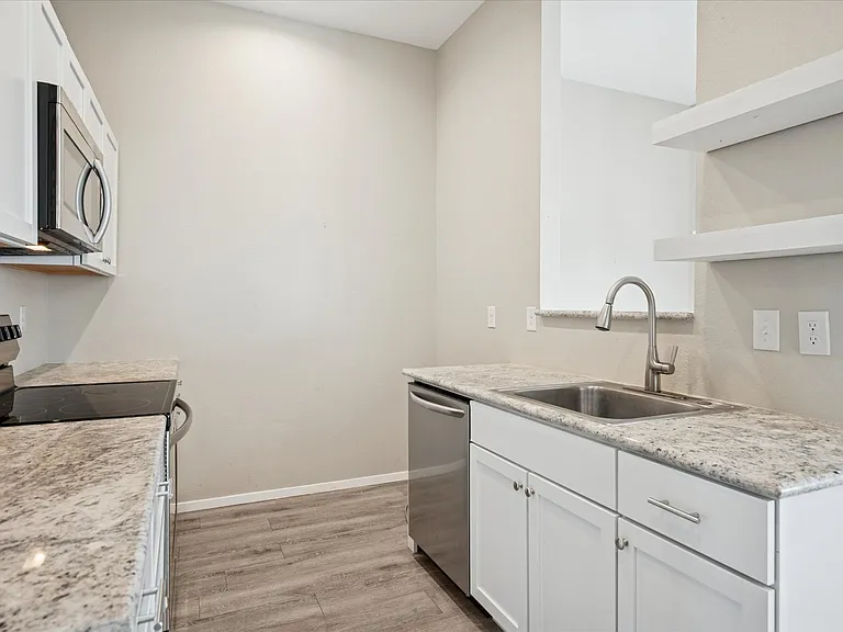 518 Wood Dr #1 — Photo 9