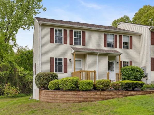 745 Merrow Road APT 113, Coventry, CT 06238