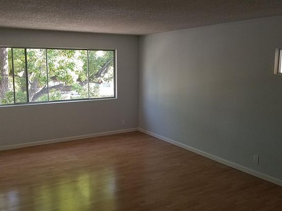 5th image of 569 E Orange Grove Ave APT B
