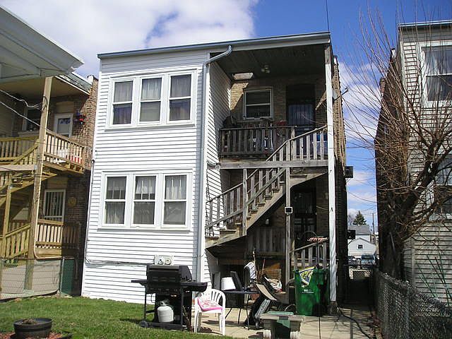 2nd image of 1320 Maple Ave