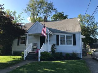 24 Kennedy Rd, Morris Plains, NJ 07950