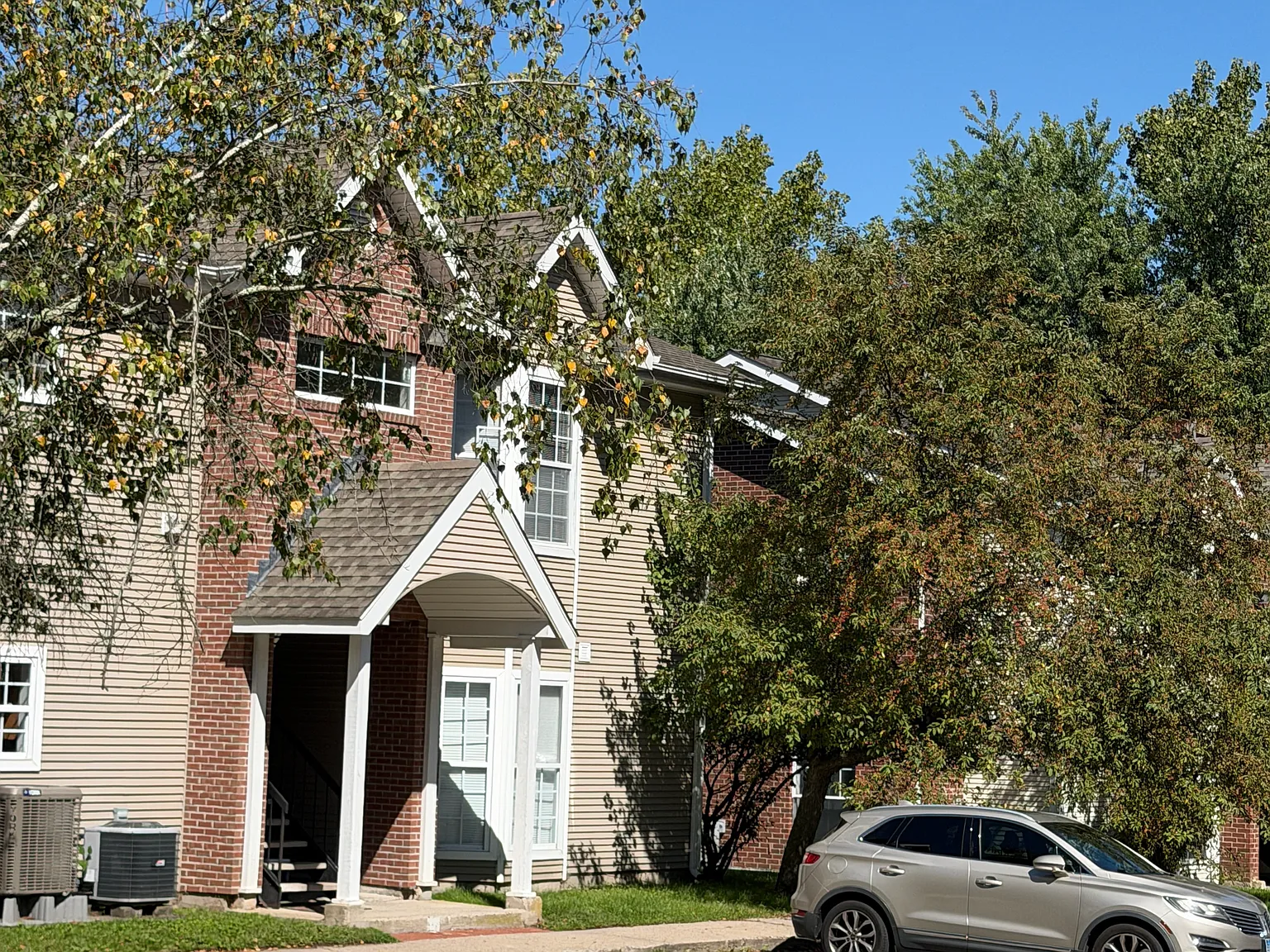 2 bed, $1,550 — Photo 1