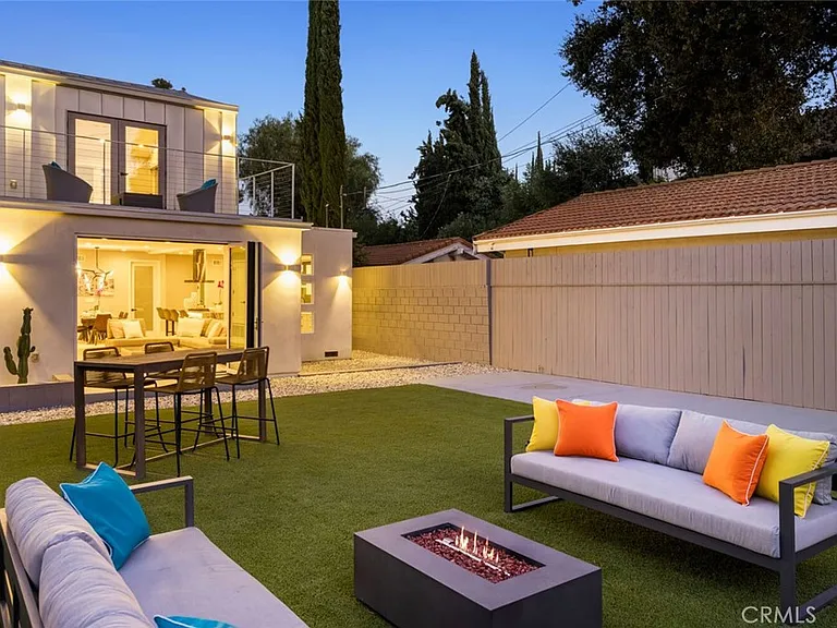 4731 Topanga Canyon Blvd — Photo 48